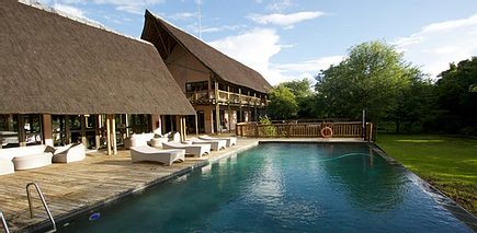 Accommodation Cresta Mowana Safari Resort Botswana