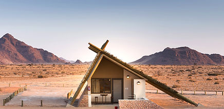 NAMIBIA: DESERT QUIVER CAMP SOSSUSVLEI