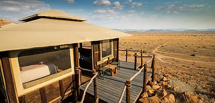 NAMIBIA: MOON MOUNTAIN LODGE NAMIBA DESERT